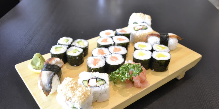 Sushi sety s až 40 kusy: tuňák, avokádo, krevety i chobotnice