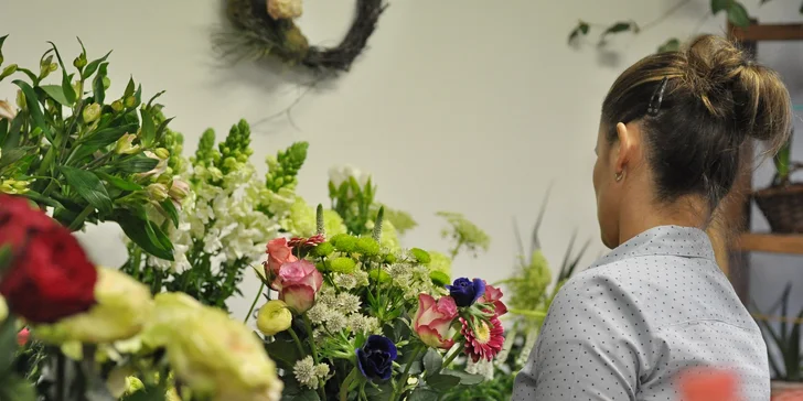 Individuální i skupinové kurzy floristiky: naučte se vázat krásné květiny
