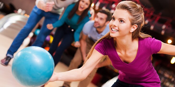 Zatočte s nudou: 1 hod. bowlingu až pro 6 osob a 2× osvěžující mojito
