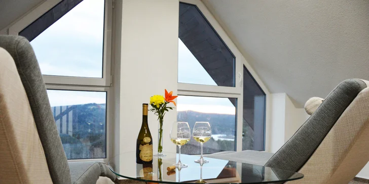 Luxus v pohádkovém Podlesí: VIP pokoj, polopenze, kredit na relax a vstup do Pekla Čertovina