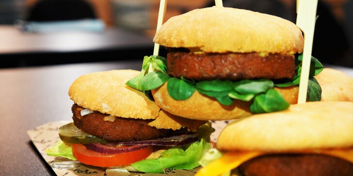 4 vyladěné veganské mini burgery dle vašeho výběru pro dva