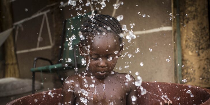 Velký vodní večer pro UNICEF: pomozte zachraňovat dětské životy