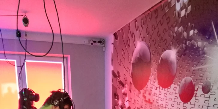 60 minut virtuální reality na 1 nebo 2 konzolích ve výběrové kavárně