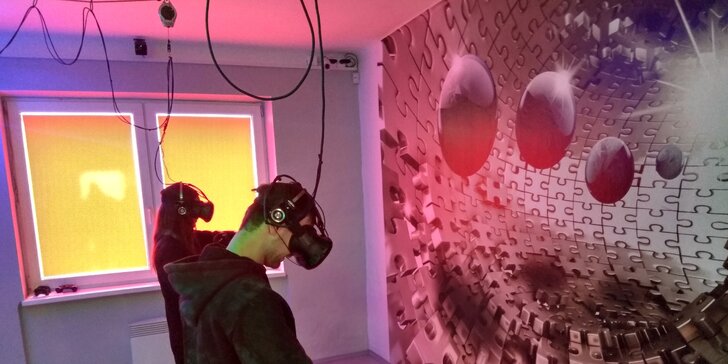 60 minut virtuální reality na 1 nebo 2 konzolích ve výběrové kavárně