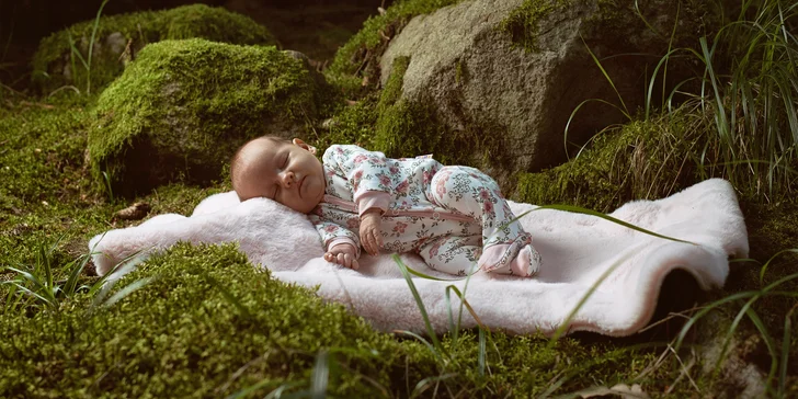 Za příplatek si můžete přiobjednat také všechny vydařené snímky se základní úpravou v elektronické podobě a retuš více fotografií (jedna fotografie nad rámec balíčku od 150 Kč + tisk).