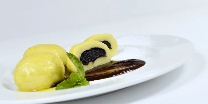 Bramborákové menu pro dva: česnečka, bramboráčky dle výběru a dezert