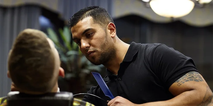 Péče v barber shopu: střih strojkem, klasické stříhání i exclusive shave&cut