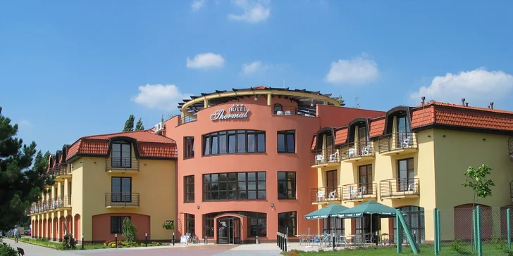 Hotel Thermal Štúrovo: 2 noci s polopenzí a relax ve wellness i bazénech