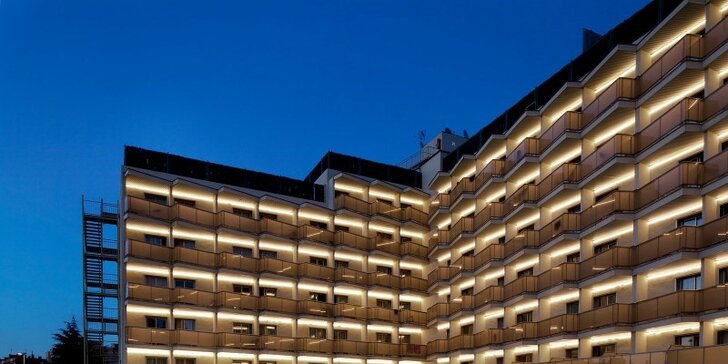 7 nocí v 4* hotelu na Costa Brava s polopenzí, dítě do 12,99 let zdarma