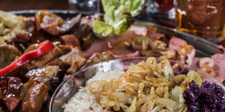 Kilo masa a kilo příloh v restauraci pod hradem Špilberk: porce až pro 4 osoby