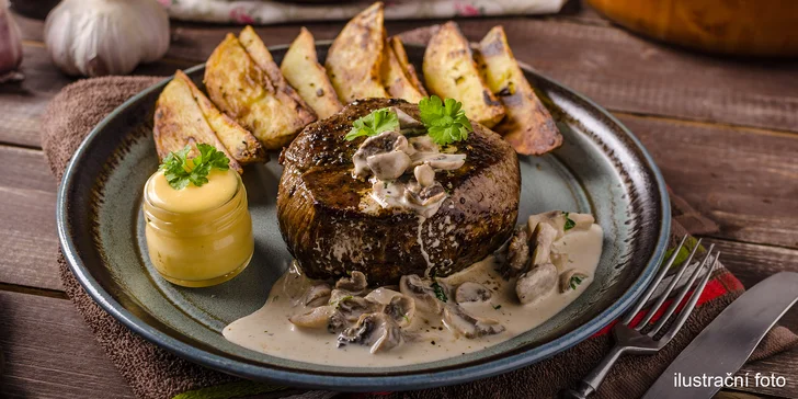Vyzrálý jihoamerický hovězí steak s přílohou a omáčkou podle výběru