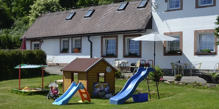 Tři dny v půvabném apartmánu na Šumavě – snídaně, wellness a lyžování