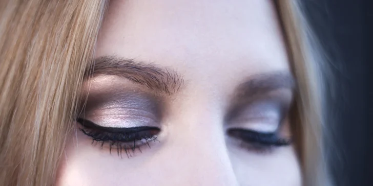Denní nebo večerní make-up od vizážistky včetně poradenství a péče o pleť