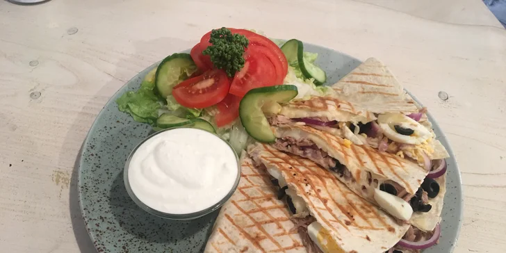 Pauza na Mexiko: Čerstvá quesadilla plněná dle výběru pro 1 nebo 2