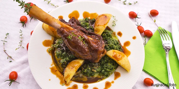 Velikonoční menu: jarní nádivka, pečené jehněčí kolínko i nočky s povidly