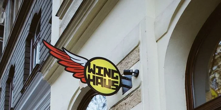 Party balení kuřecích křídel: 10, 30 a 50 ks i s hranolky, zeleninou a dipy