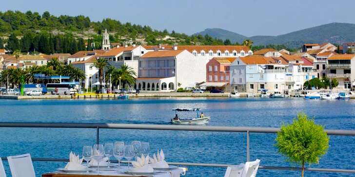 Dovolená na Korčule: 4* hotel s bazénem, soukromou pláží a polopenzí