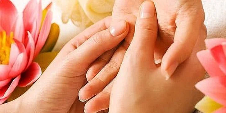 Masáž rukou se zaměřením na prsty, dlaň, zápěstí a předloktí - masáž v délce 30 minut