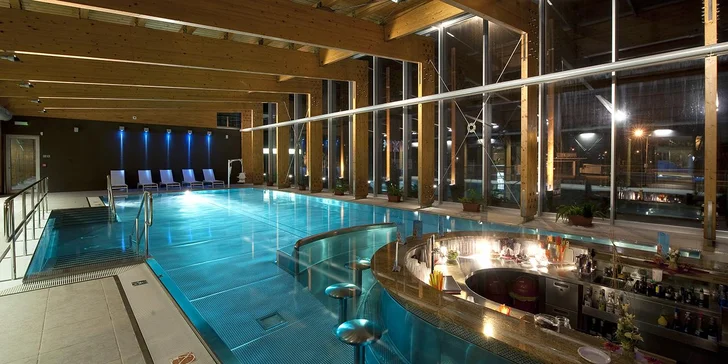 Zima či jaro pod Tatrami: polopenze, neomezený vstup do AquaCity Poprad