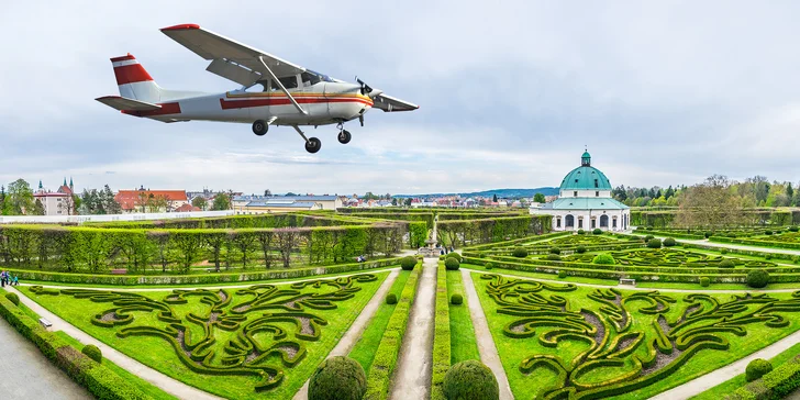 Z výšky se pokocháte výhledy na Kroměříž, Hostýn či Buchlov, pilot ale trasu rád upraví dle vašich přání.