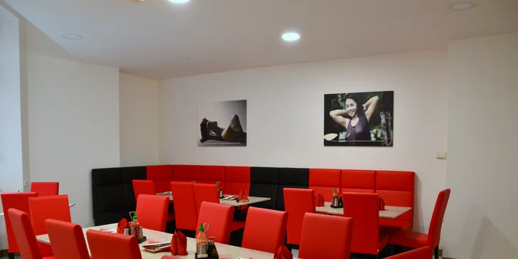 Sushi sety s 16 až 32 ks: rolky s lososem, tuňákem, krevetami i avokádem