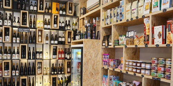 1 kg čerstvého sýra nebo balíček s delikatesami: víno, sýr, paté i kabanosky