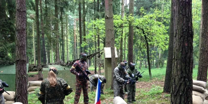 Akce i strategie: Paintballová zábava včetně vybavení a 100 kuliček pro partu