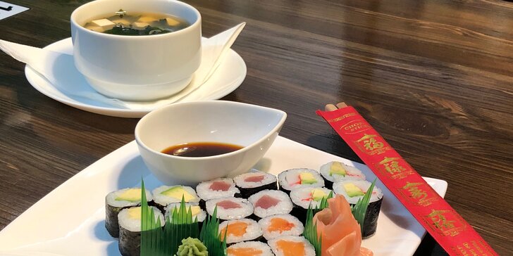 Malý, střední nebo velký sushi set s polévkou Miso