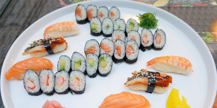 Sushi hostina pro jednoho nebo dva v restauraci Tanuki
