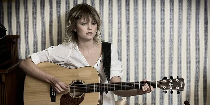 Koncert české naděje: Písničkářka Adéla Jonášová
