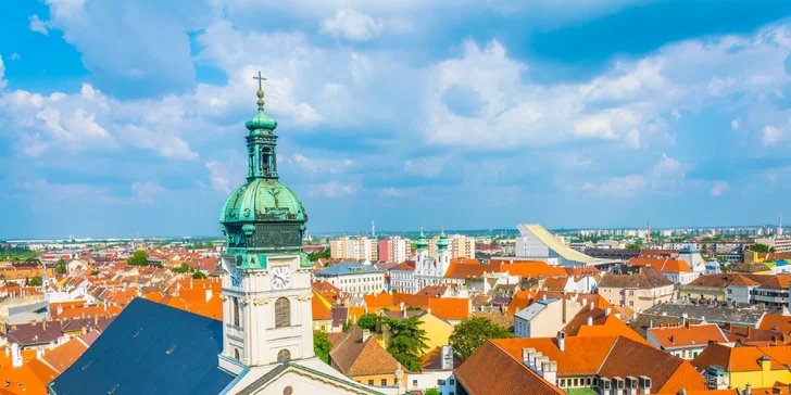 Pobyt v centru města Győr: 2–3 noci s polopenzí, wellness i vstup do lázní