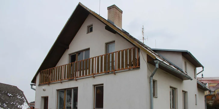 Turistický pobyt pro 2 v penzionu s neomezenou infrasaunou a soláriem