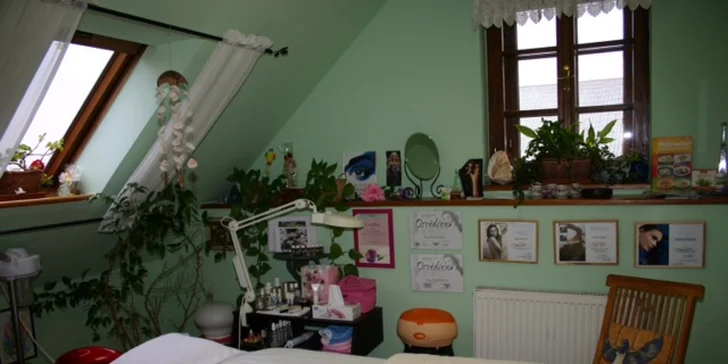Manuální lymfodrenáž nohou se skořicovým zábalem v délce 60 minut