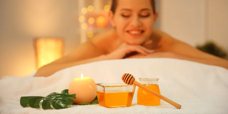 Medový jarní detox: 45minutová masáž zad s nahřátým medem