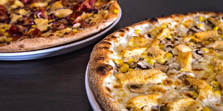 Zajděte na 2 pizzy do restaurace U Dušičků na Pernštýnském náměstí