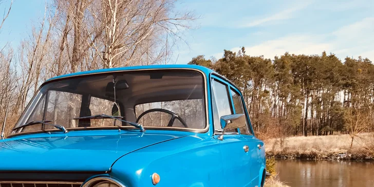 Retro jízda „žigulíkem“: 40 minut za volantem Lady 21011 až pro 4 osoby