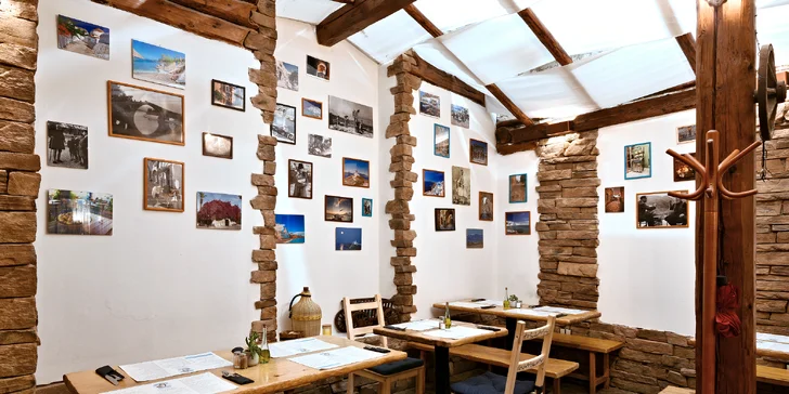 Řecko na Vinohradech: dárkový voucher na cokoli z menu taverny