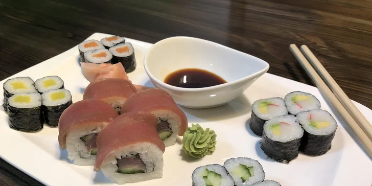 Malý, střední nebo velký sushi set s polévkou Miso
