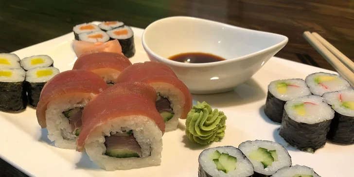 Malý, střední nebo velký sushi set s polévkou Miso
