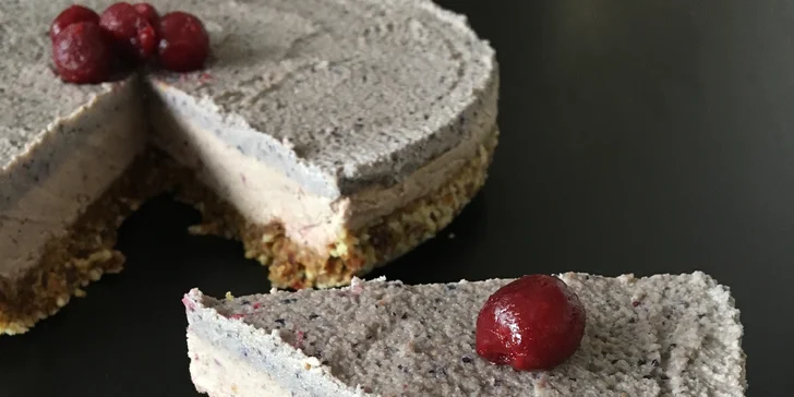 Mlsejte zdravě: slané i sladké rauty na oslavy a malé či velké raw dorty