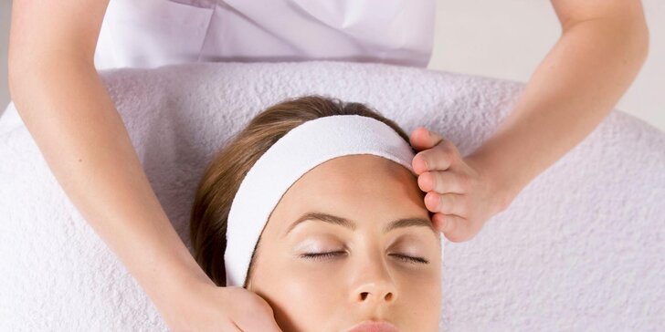 Dokonalý relax: Kosmetické ošetření obličeje nebo masáž obličeje