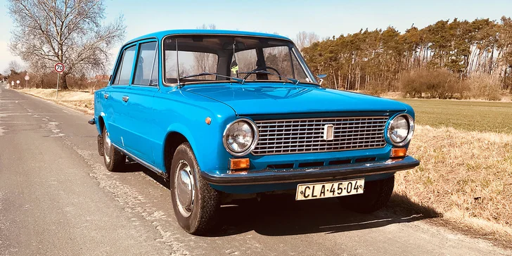 Retro jízda „žigulíkem“: 40 minut za volantem Lady 21011 až pro 4 osoby