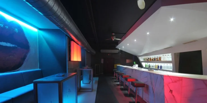 Připijte víkendu klasikou: 1, 2 nebo 4 míchané drinky v music clubu Mandarin