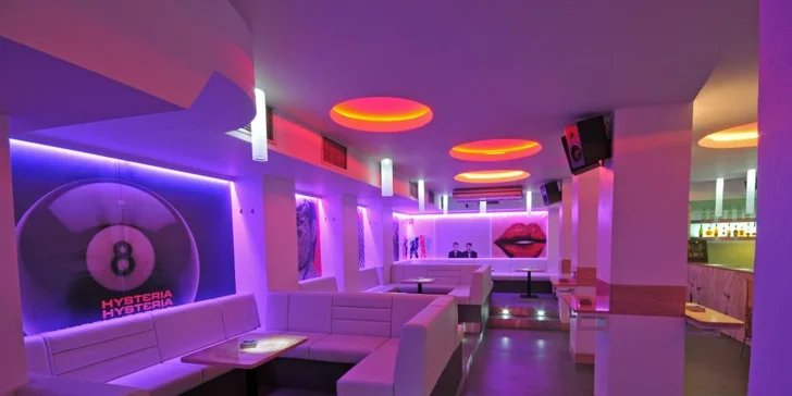 Připijte víkendu klasikou: 1, 2 nebo 4 míchané drinky v music clubu Mandarin