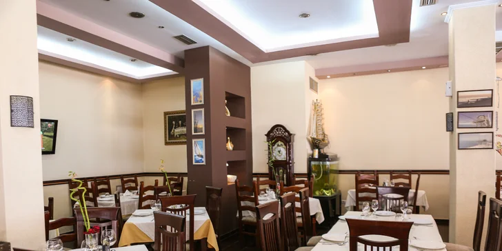 Dovolená v Albánii: 7 nocí v hotelu přímo na pláži s light all inclusive