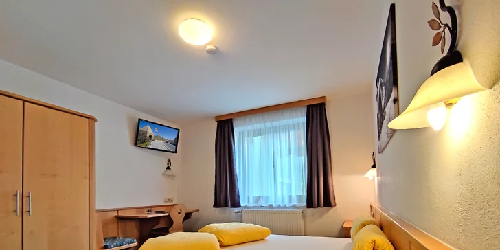 Ubytujete sa v dvojlôžkovej alebo väčšej rodinnej izbe.
