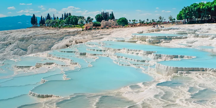 Kaskády v Pamukkale vám učarují svou krásou.
