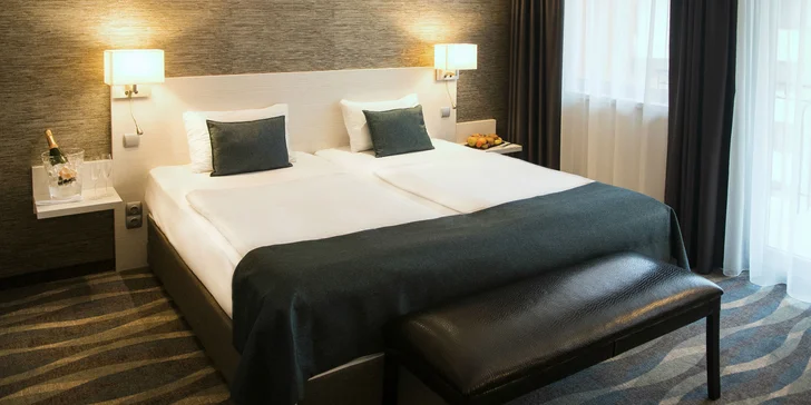 Ubytujete se v hotelu Azúr****, který mimo jiné získal ocenění KidsOasis pro rodinné ubytování.