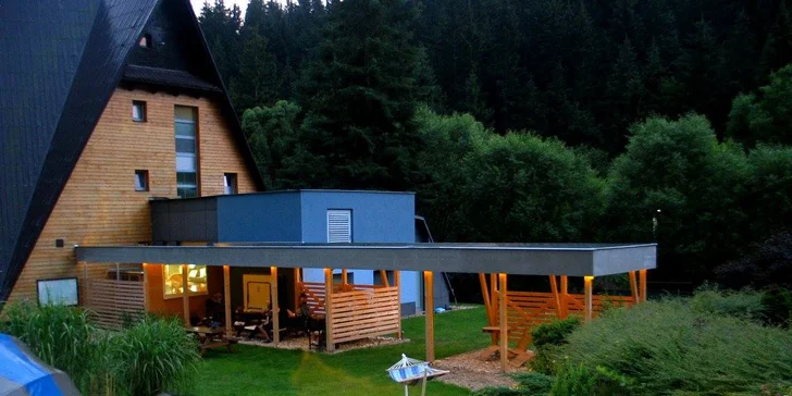 Vzhůru do přírody! Apartmá, vyhřátý bazén, rybník a ráj pro houbaře