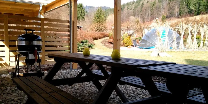 Vzhůru do Beskyd: Apartmán pro 3 osoby, vyhřívaný bazén a sleva na wellness